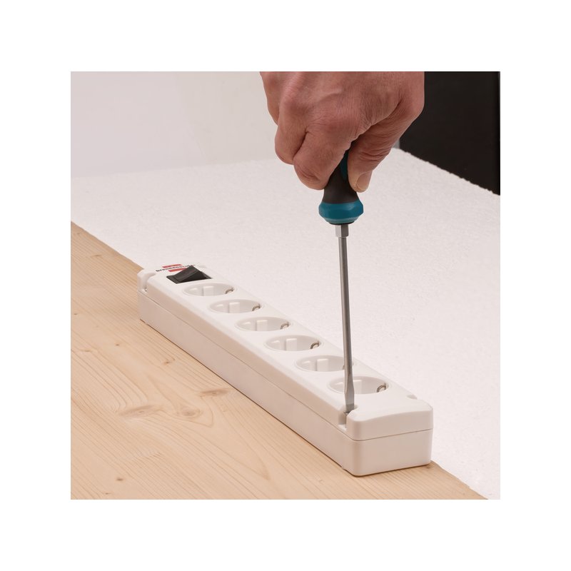 Brennenstuhl stekkerdoos 6-voudig zwart met schakelaar en 3m kabel